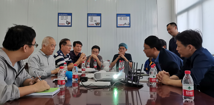 市工信委員蒞臨裕忠(福建)新材料科技有限公司“數(shù)字化車間”現(xiàn)場(chǎng)認(rèn)定